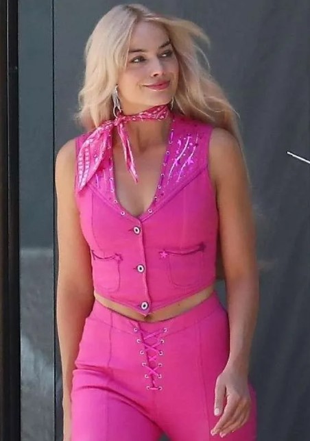 Margot-Robbie-Barbie-Pink-Vest