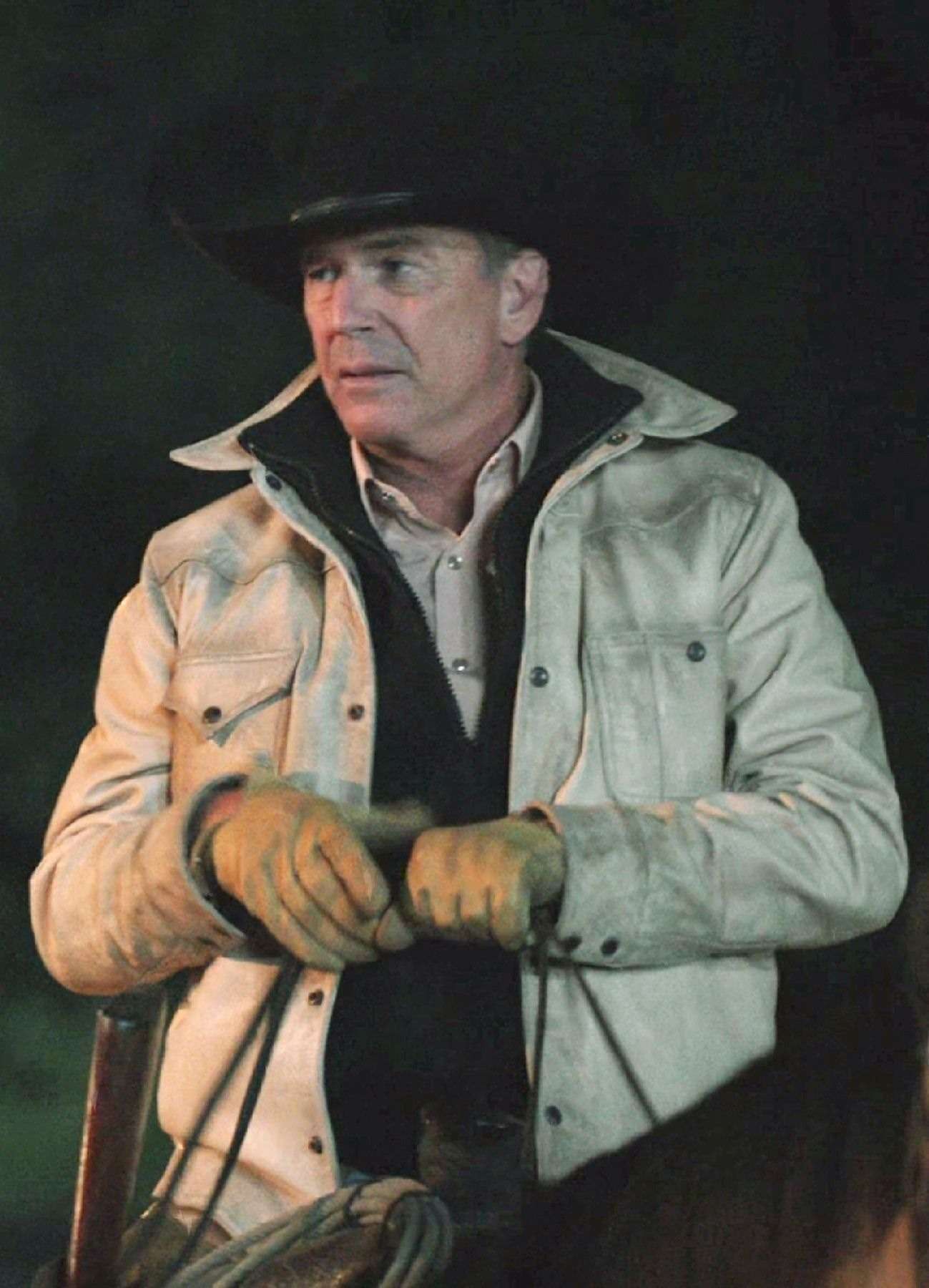 Yellowstone-Season-5-John-Dutton-Jacket