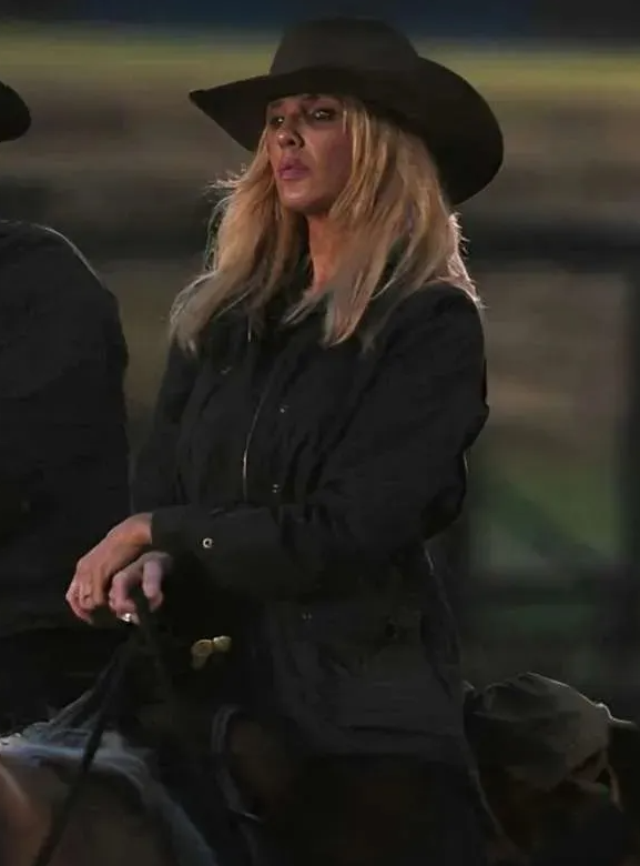 Beth-Dutton-Yellowstone-Season-5-Black-Cotton-Jacket-right.